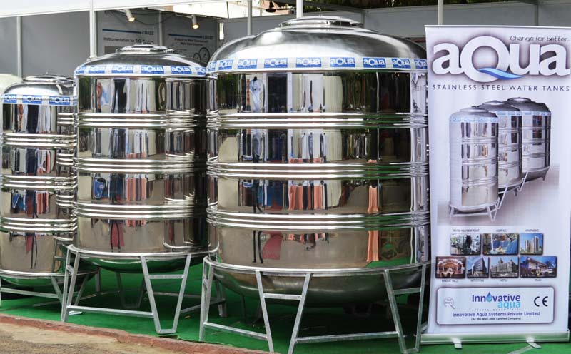 stainless-steel-storage-tanks-2083592